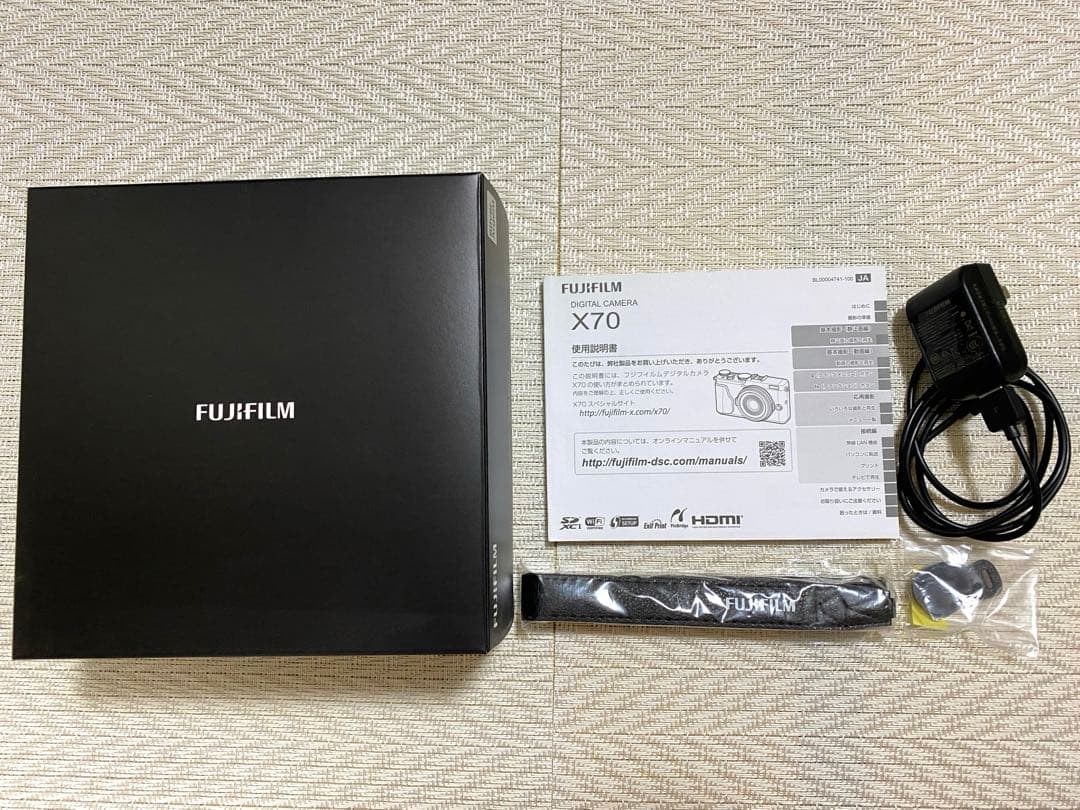 【純正カバー付】 富士フイルム Fujifilm X70 デジタルカメラ