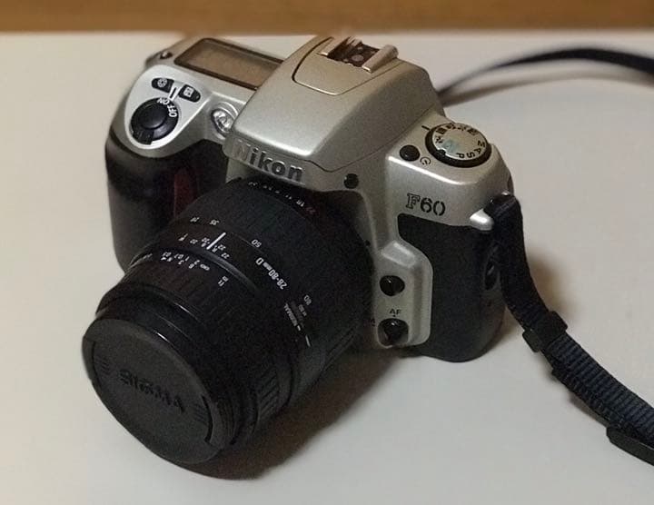 1眼レフ フィルムカメラ Nikon F60＋SIGMAレンズ2本付き