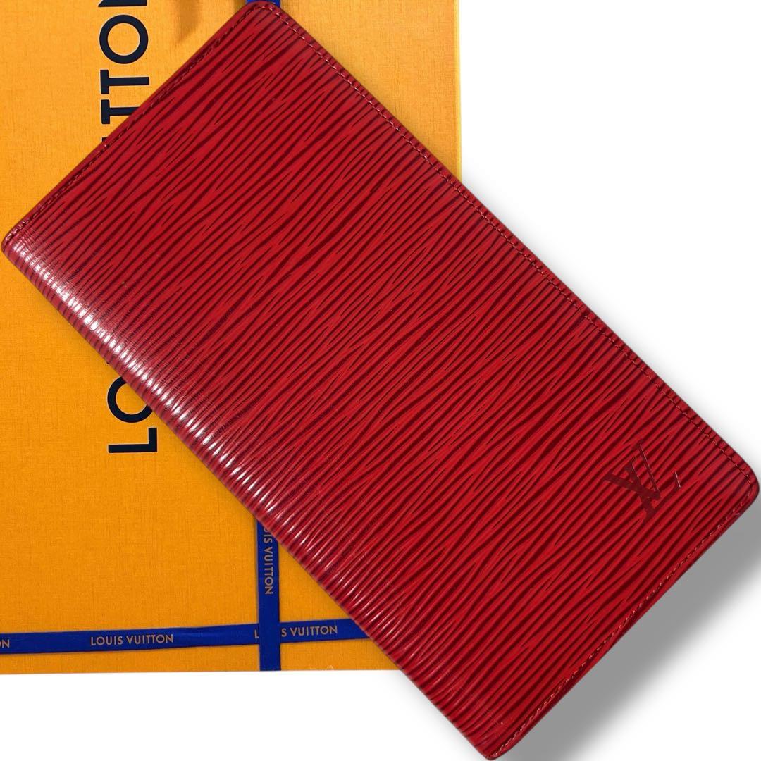 ルイヴィトン エピ ポルトカルトクレディ 長財布 お札入れ 二つ折り 赤 レッド