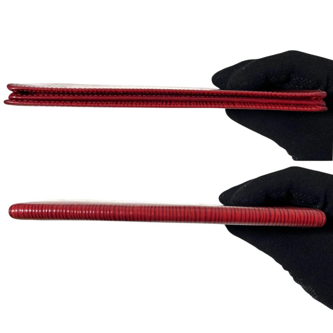 ルイヴィトン エピ ポルトカルトクレディ 長財布 お札入れ 二つ折り 赤 レッド