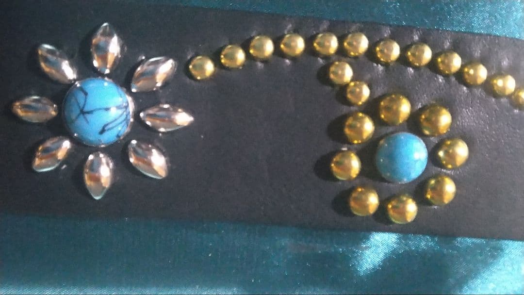 昭南ベンズレザーツタ&フラワースタッズベルト　タイプB　ターコイズ