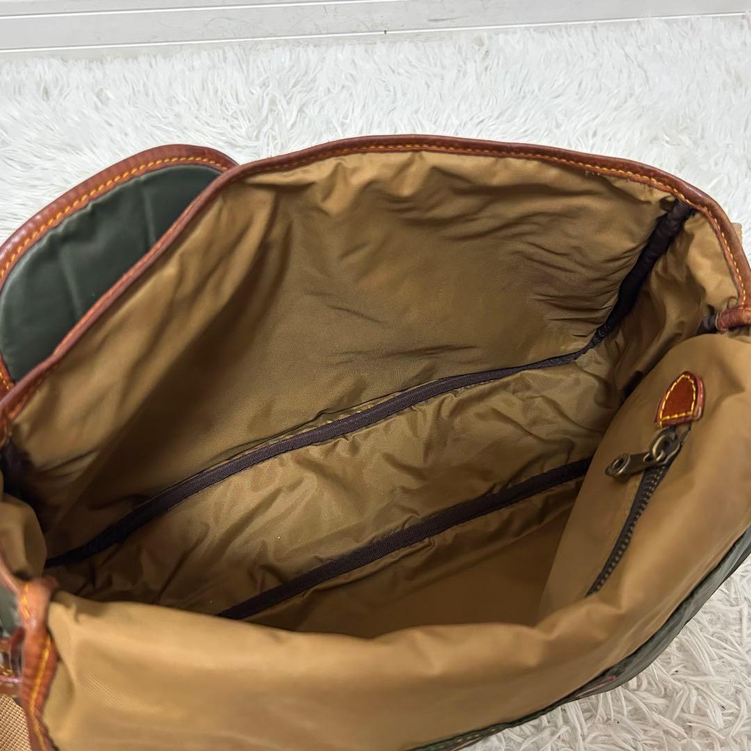 ⭐️現行⭐️ハンティングワールド バチューサーパス ジョルダーバック メッセンジャー