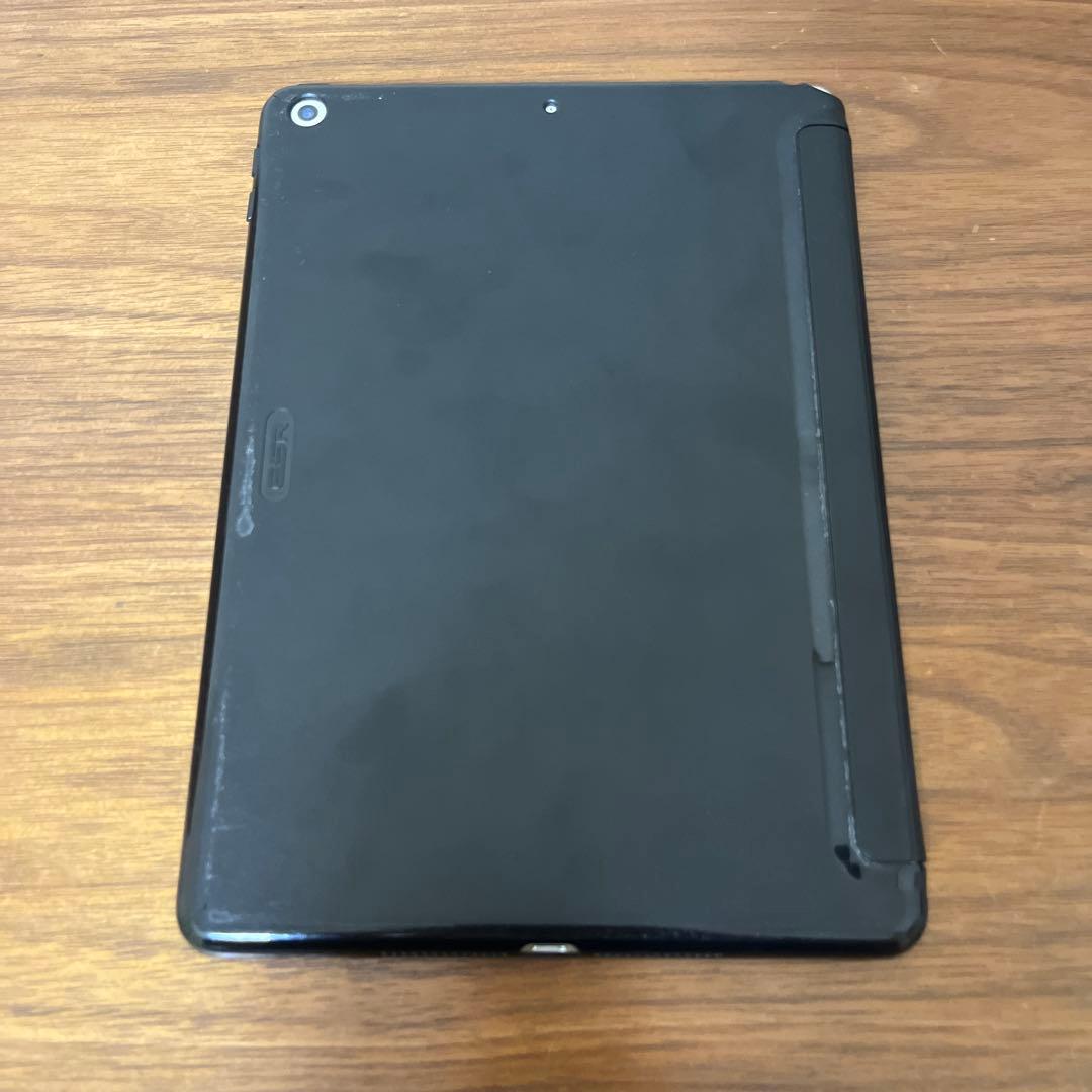 iPad 第5世代 Wi-Fiモデル　128GB