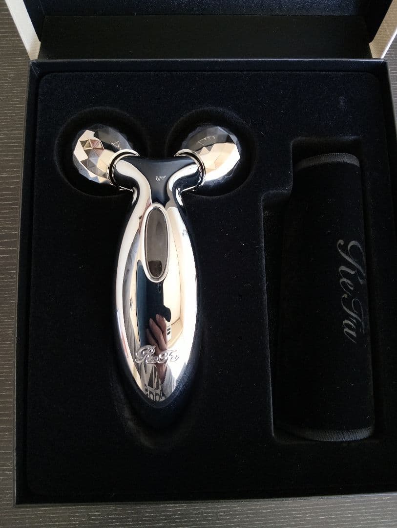 リファカラット 全国配送無料 新品 プラチナ電子ローラー PEC-L1706