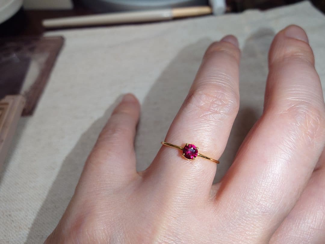 レッドスピネル　優美堂　リング　k18 12号