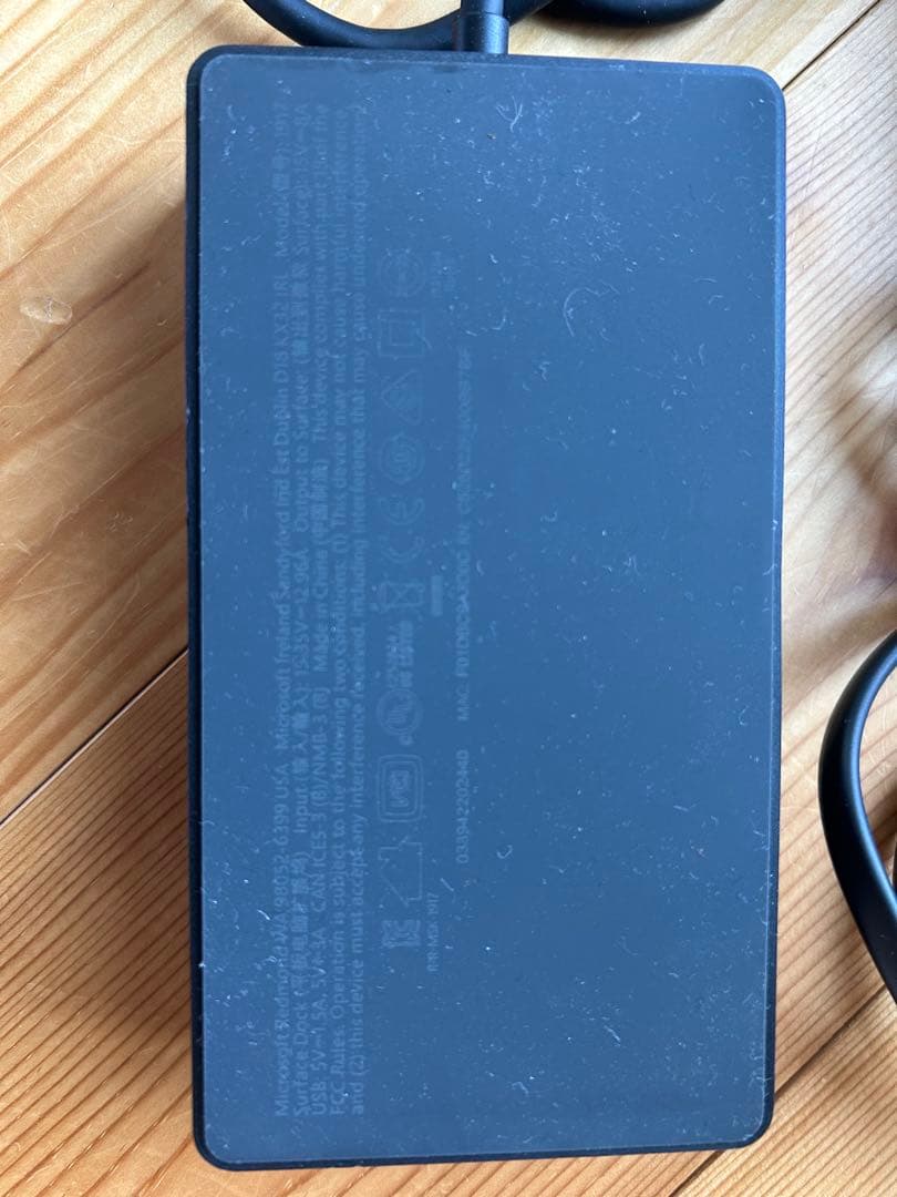 【美品】Microsoft Surface Dock 2