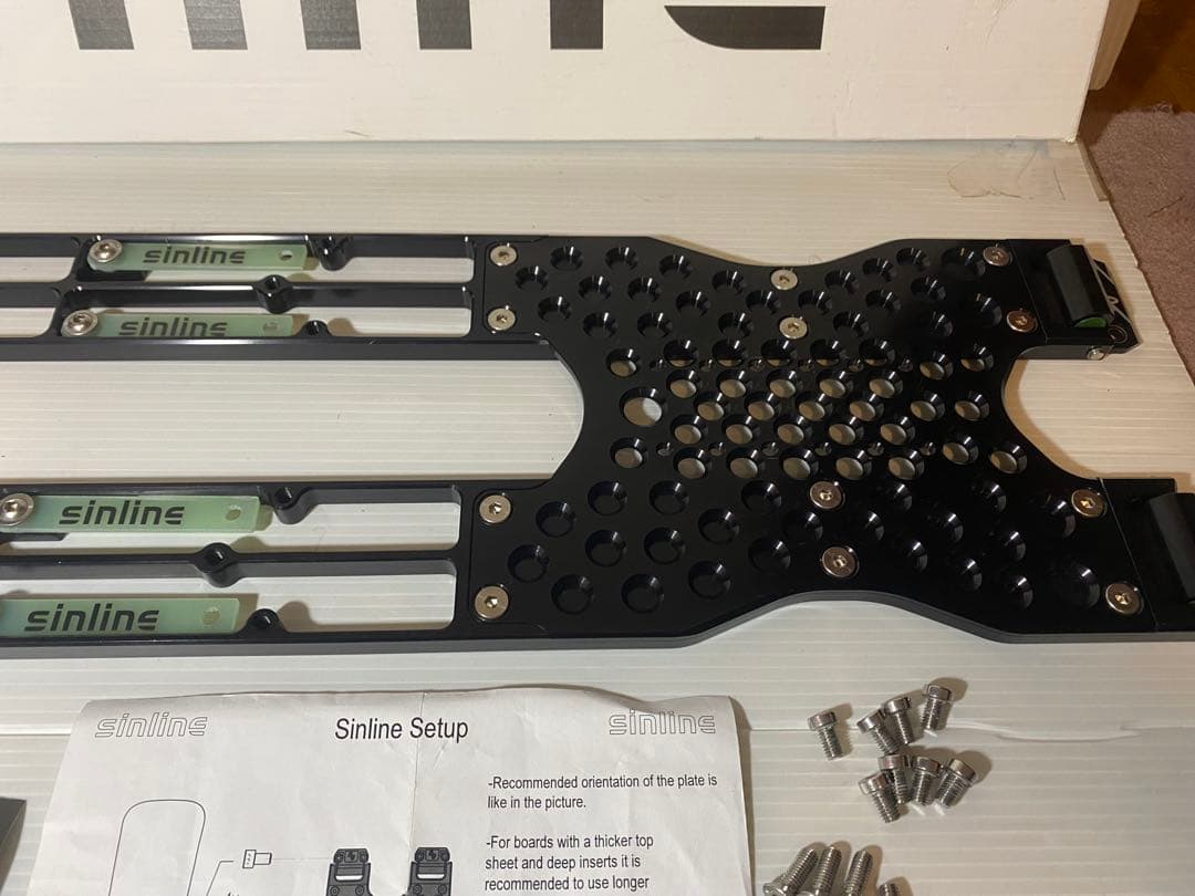 シンラインプレート