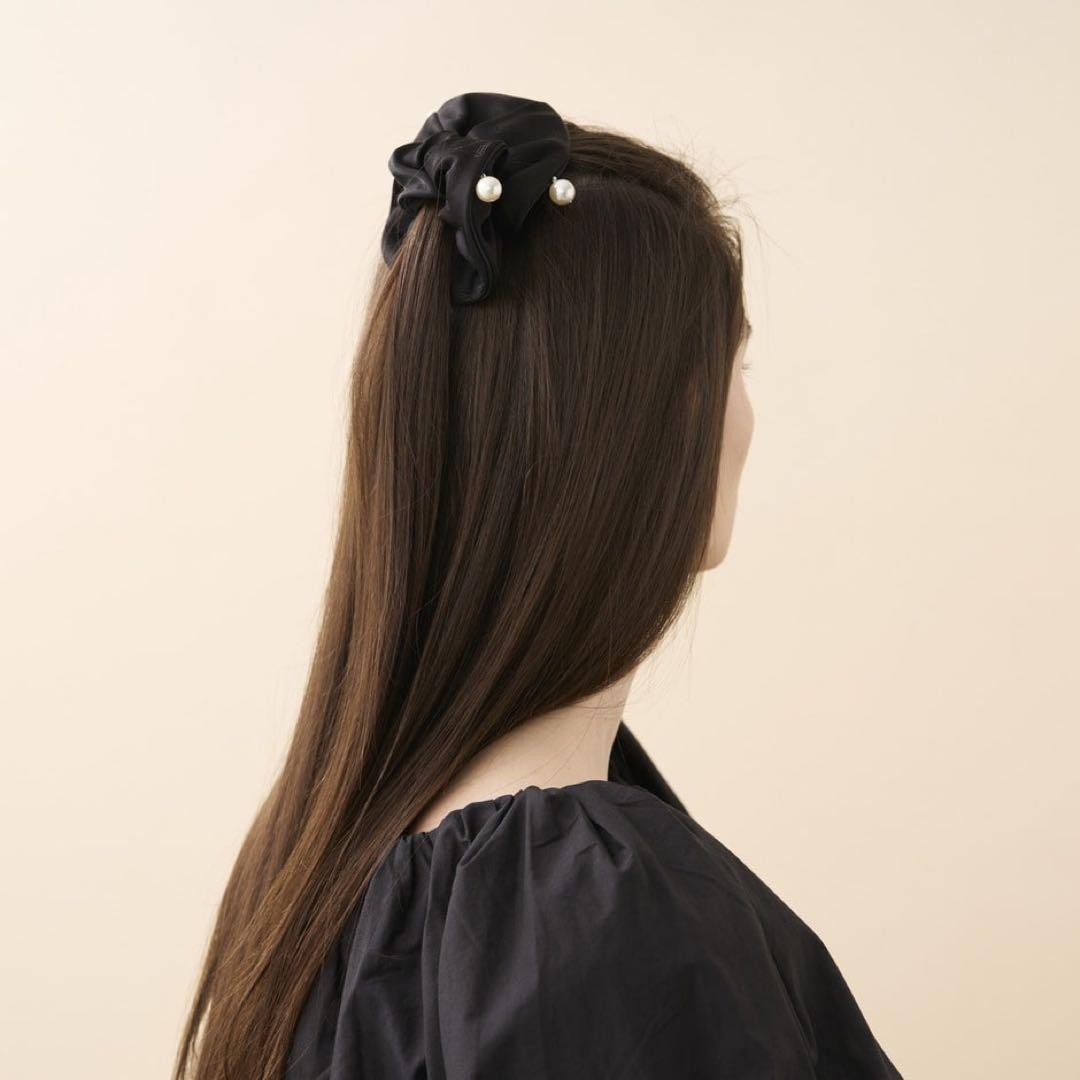 最終値下げ　新品未使用　アレクサンドルドゥパリ　パール付きシュシュ