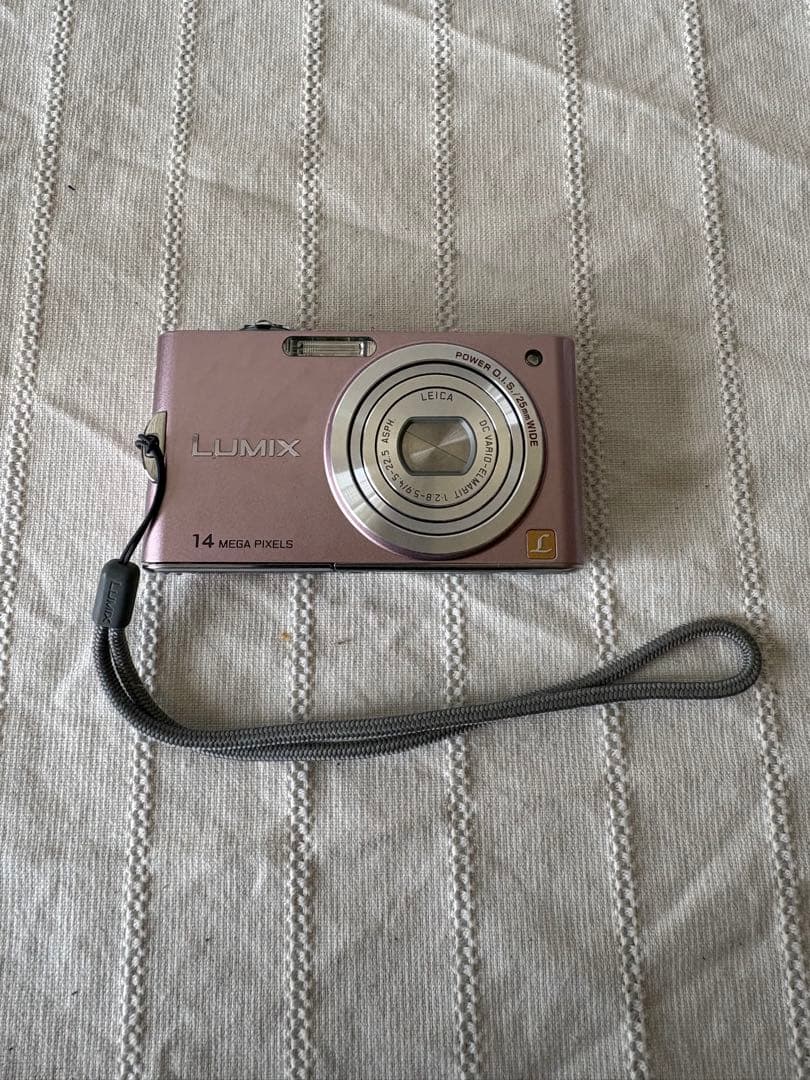 Panasonic LUMIX DMC-FX66 ピンク【軽量・コンパクト】