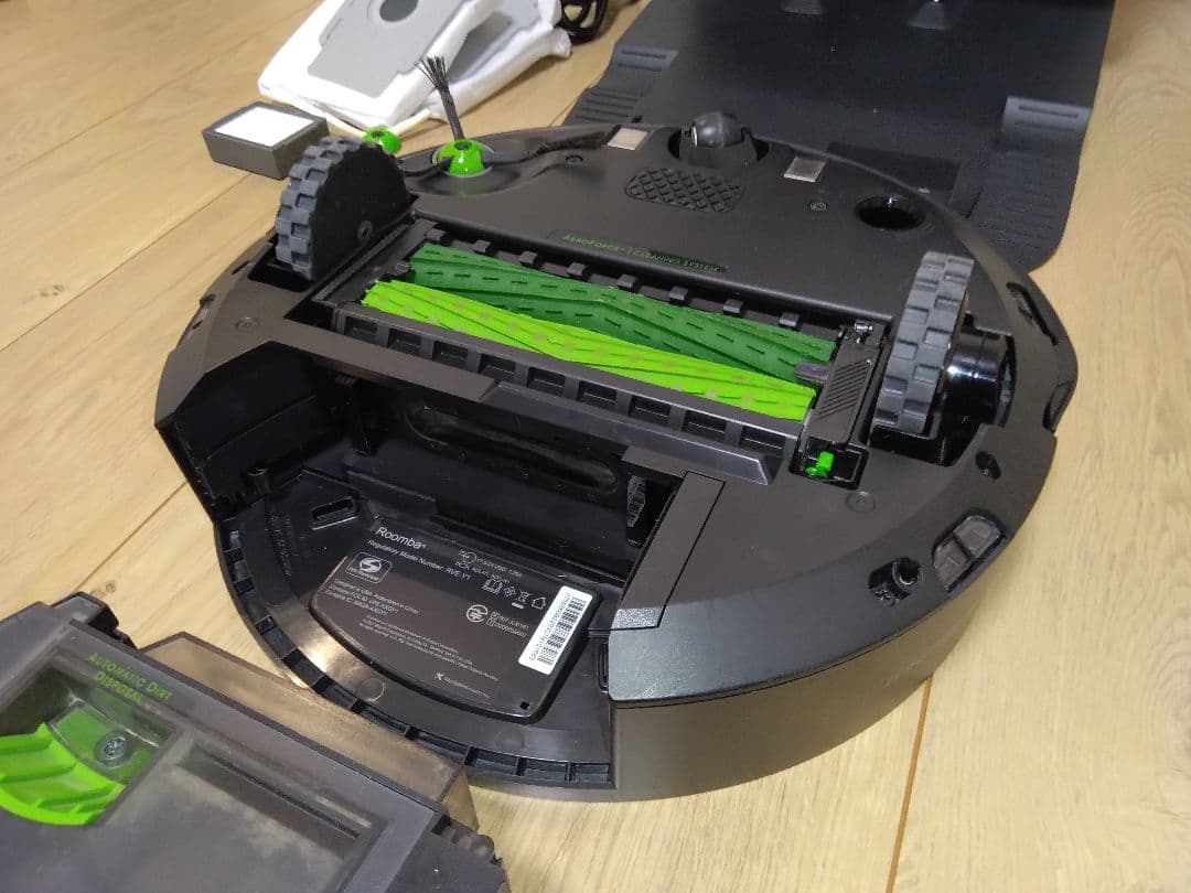 【使用半年　140時間】ルンバJ7+（2023購入）保守パーツ付set