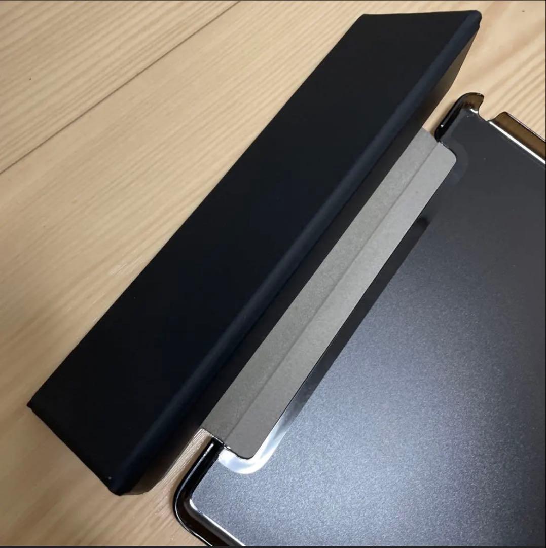 iPad 9.7 インチ 第6世代 - 2018 - Wi-Fi + 4G -