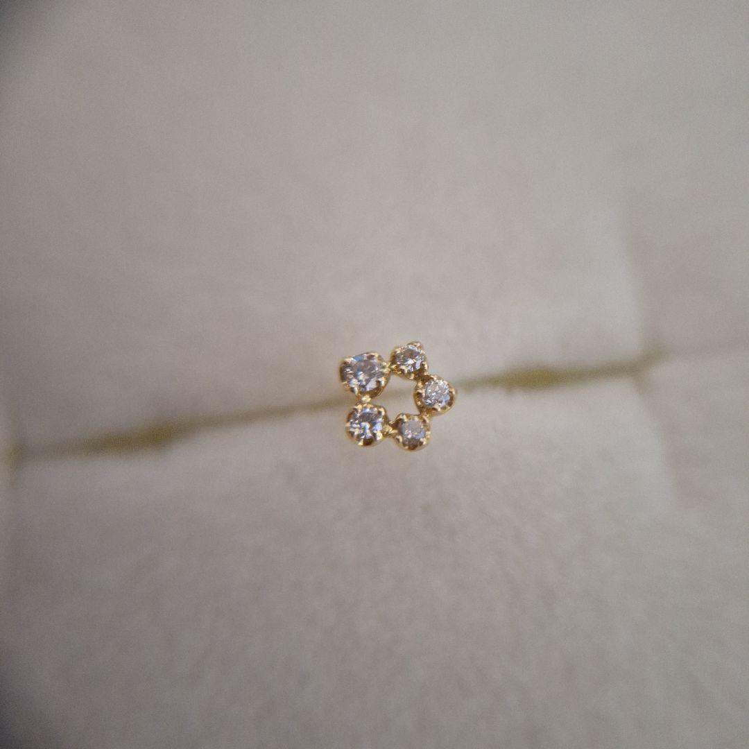 AHKAH K18YG ビリーブデュウフローレント プチ ピアス