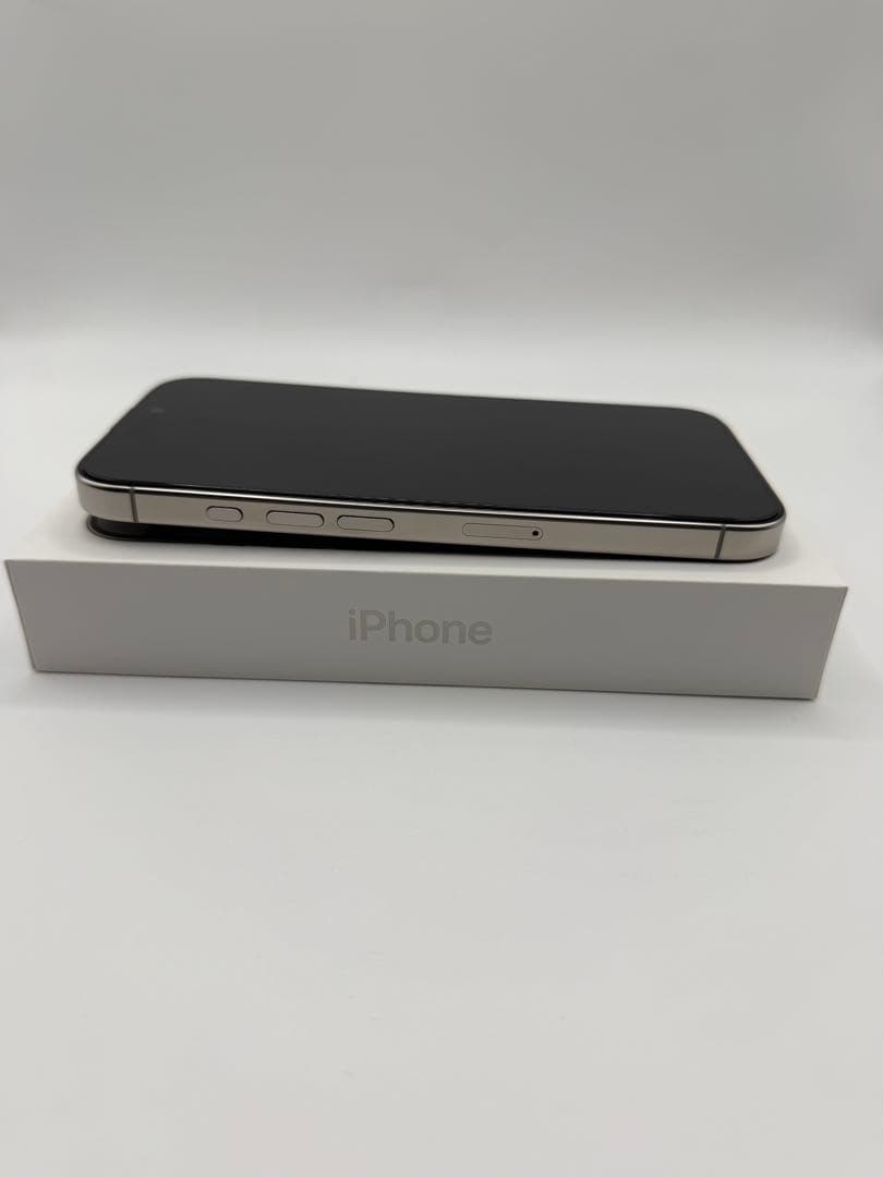 iPhone 16 Pro 512GB ナチュラルチタニウム