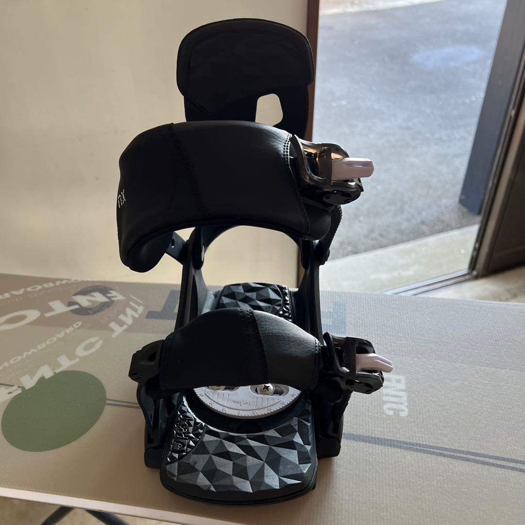 FNTC TNTR 150 スノーボード グラトリ 24-25 バインディング付