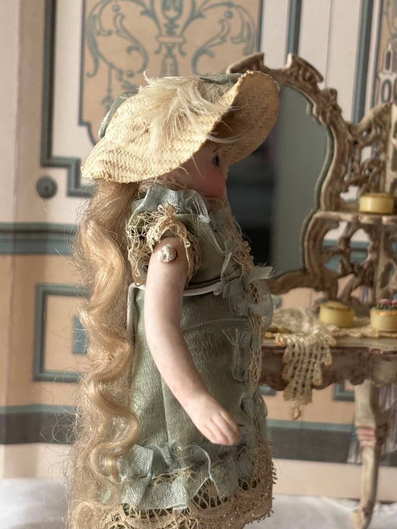 スペシャルアンティーク　フレンチミニョネット