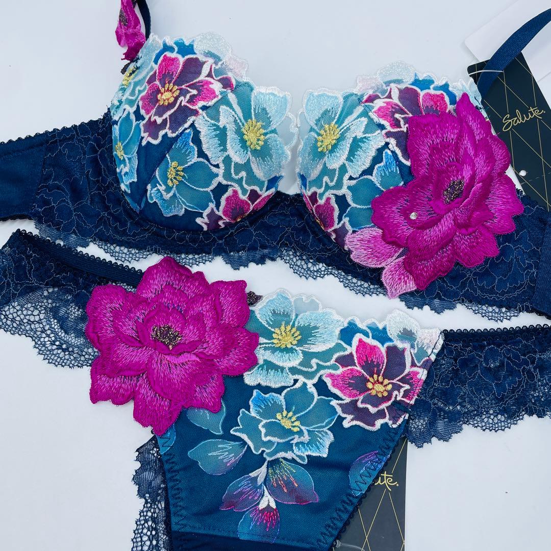 サルート/日本の花嫁　C65＆MソングショーKO　03