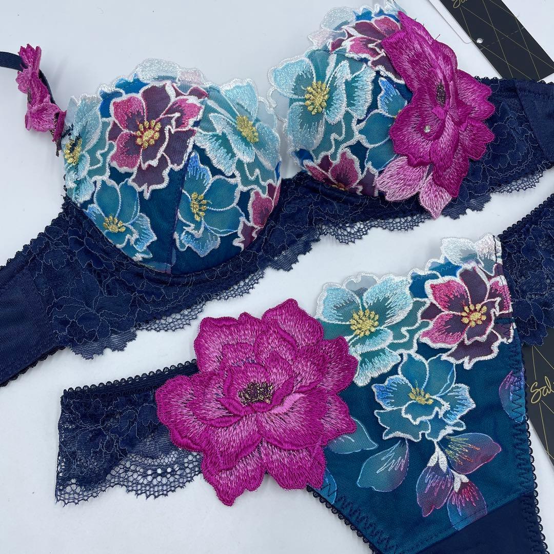 サルート/日本の花嫁　C65＆MソングショーKO　03