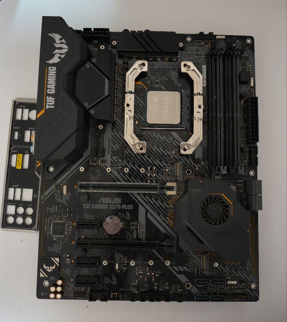 CPU ASUS TUF GAMING X570-PLUS +Ryzen 7 3700X