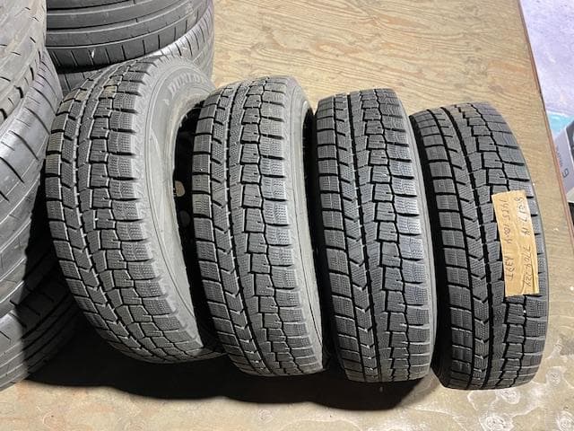投げ売りトヨタ純正アクア　ヴィッツ　ヤリス175/70R14 バリ山スタッドレス