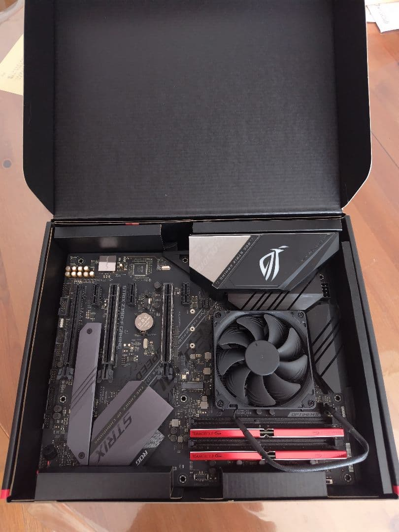 ASUS ROG STRIX Z390-F GAMING 本体、CPU他セット