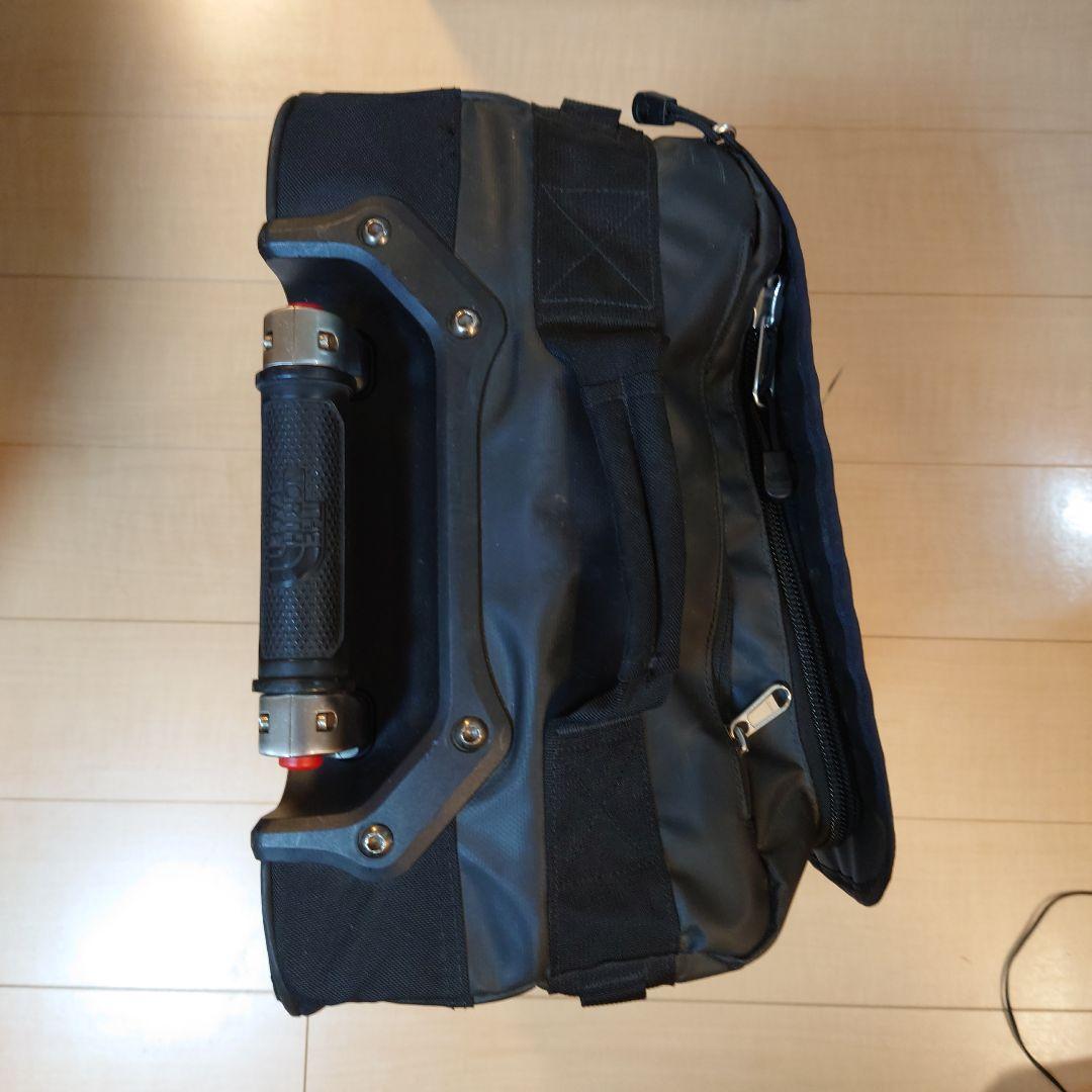 ノースフェイス　ローリングサンダー　キャリーバッグ　機内持込