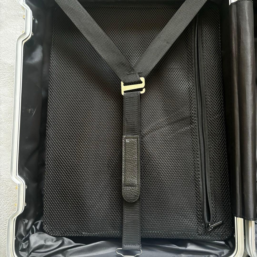 専用です　　　　　　　　軽量静音　TSAロック　機内持ち込み　シルバー