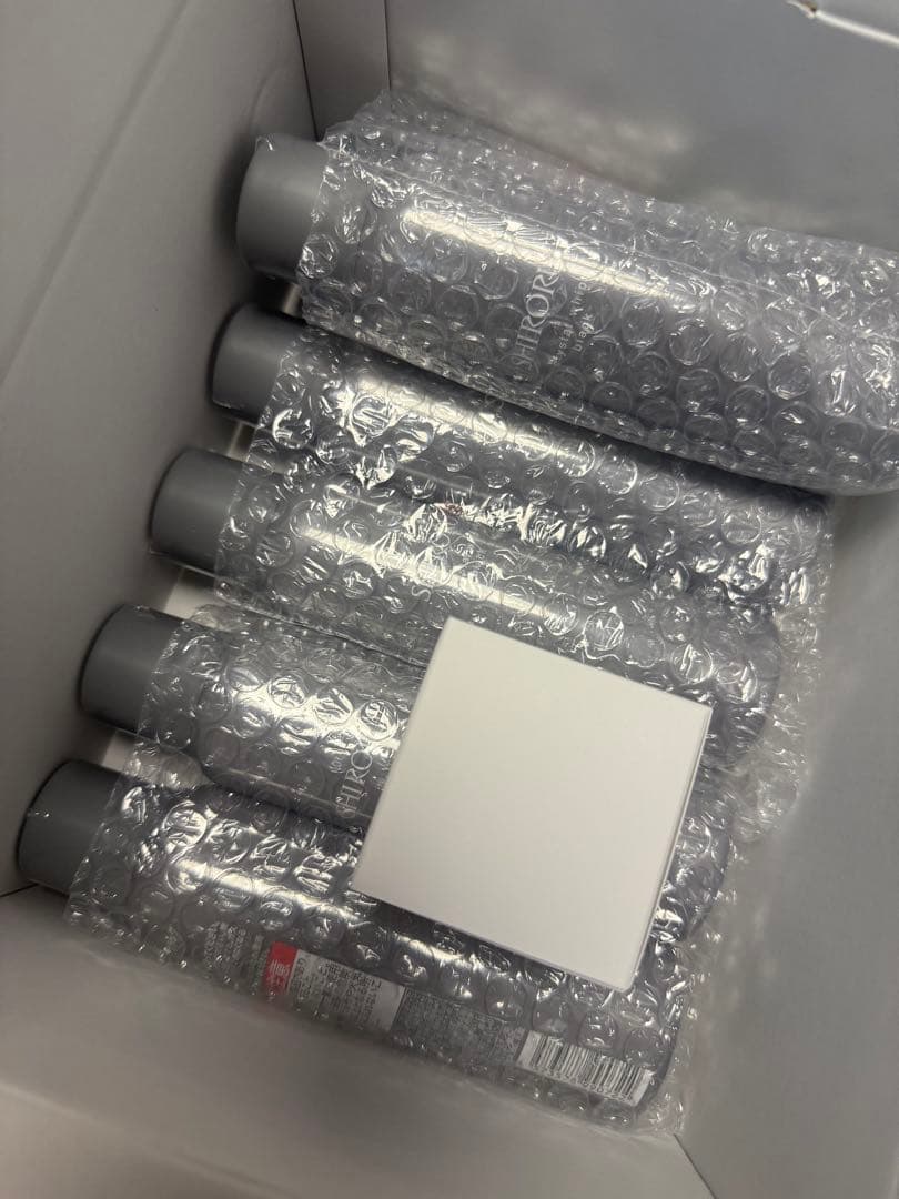 シロル【SHIRORU】クリスタルホイップ ブラック　6本