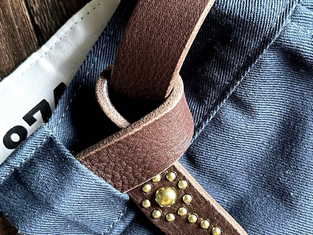 専用品　スタッズナローロングベルト真鍮フラワー　オイルシボ　ブラウン