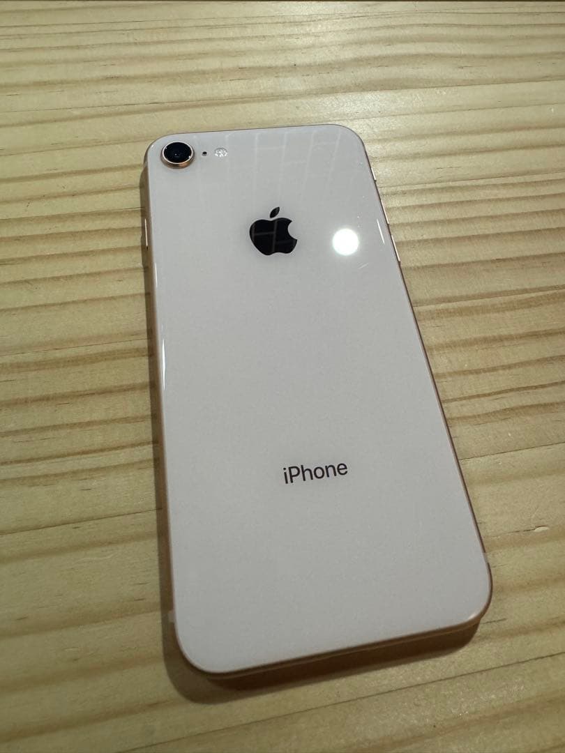 【中古】iPhone8 64GB SIMフリー 最大容量87%