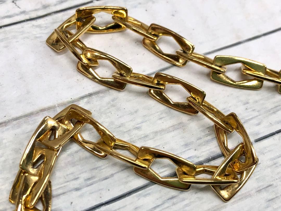 VERSACE ヴェルサーチ ゴールドネックレス　6851