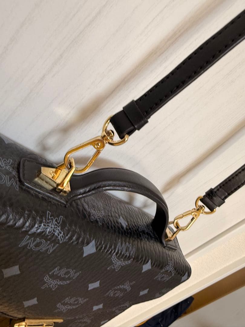 MCM ブラックレザーハンドバック2wayショルダーバッグ