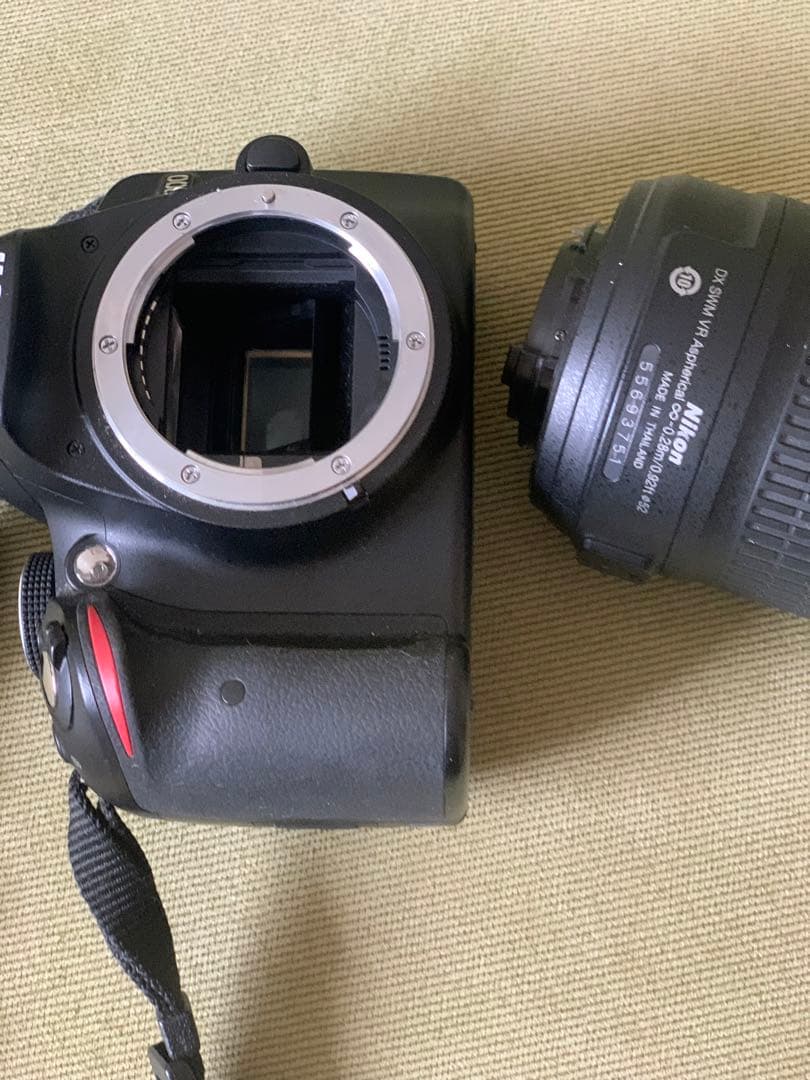 Nikon D3200 一眼レフカメラ、状態良好