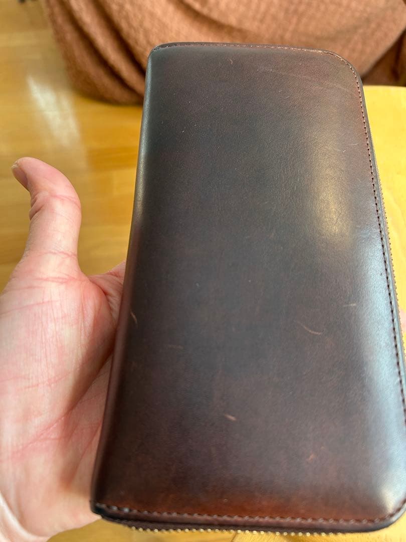 alt81 オルト81長財布 ラウンドジップ