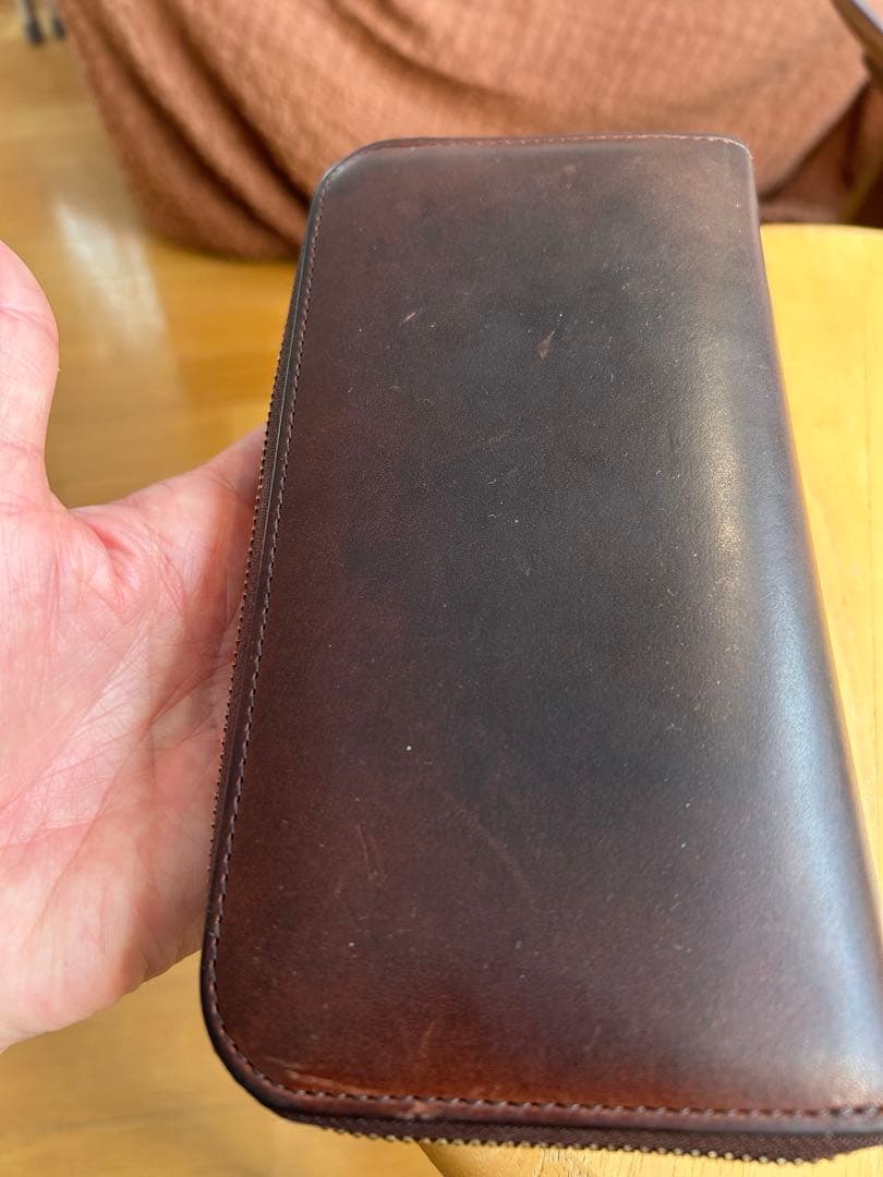 alt81 オルト81長財布 ラウンドジップ