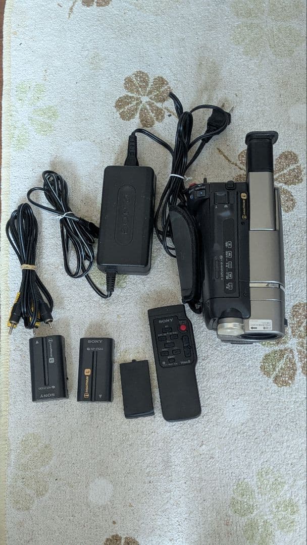 ソニーVideo CCD-TRV80 N 80✕DiGiTAL ZOO 値下げし