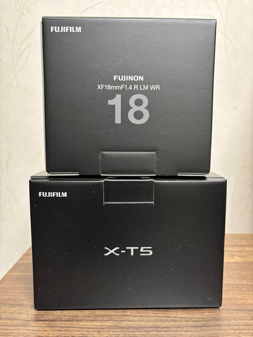 FUJIFILM X-T5 XF18mmF1.4R LM WRシャッター880枚