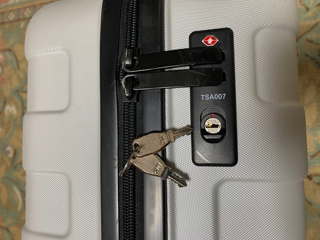 MUJI無印良品　バーを自由に調節できる　ハードキャリーケース（２０Ｌ）