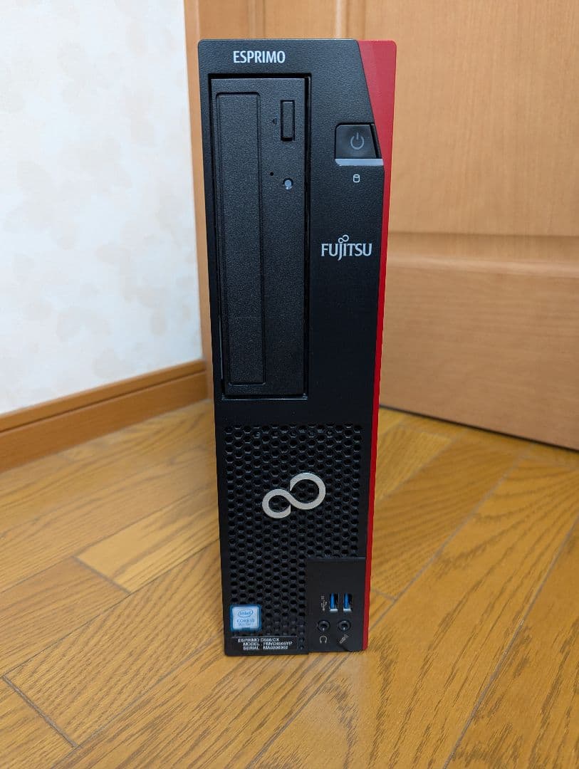 Fujitsu ESPRIMO D588CX　稼働品訳あり