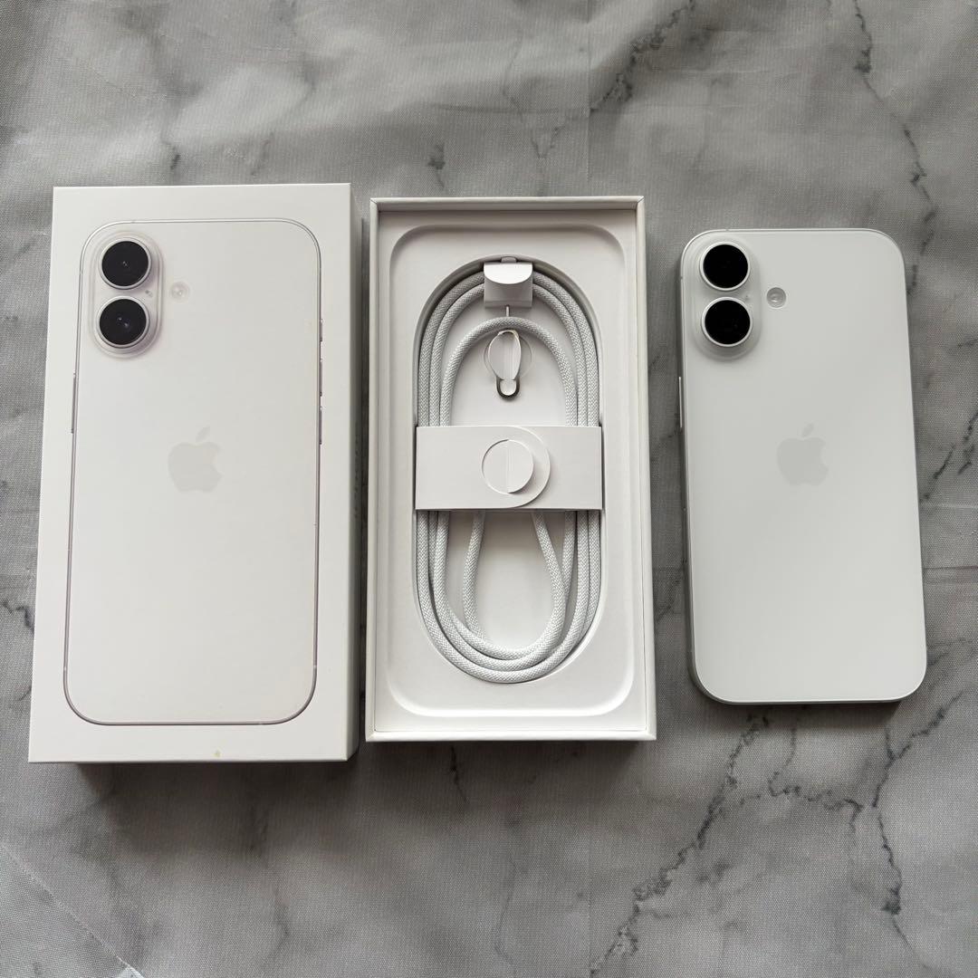 【美品】Apple iPhone 16 128GB ホワイト