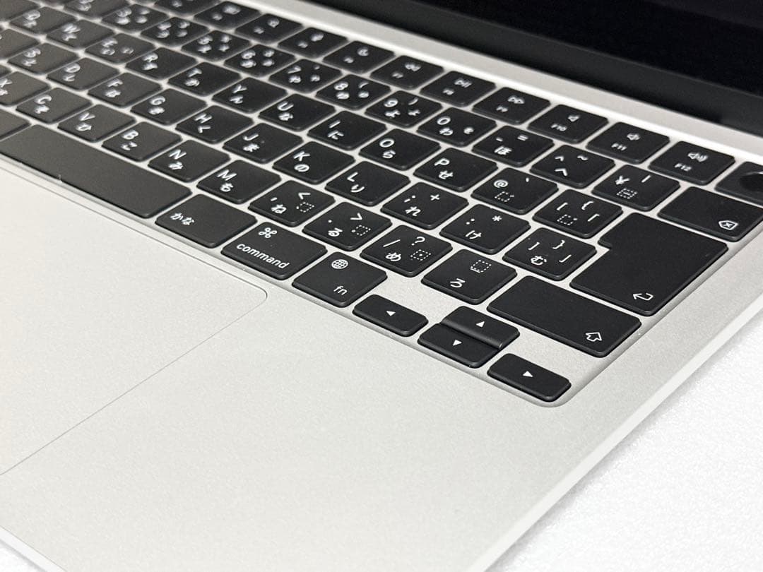 バッテリー最大容量100%　MacBook Air M2 8GB 256GB