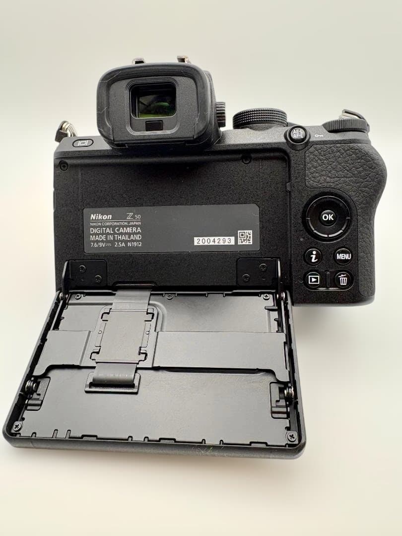 Nikon Z50 ミラーレスカメラ ダブルズームキット +純正バッテリー2個付