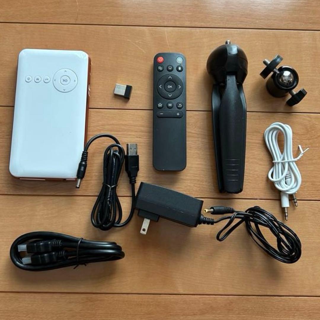 UENO-MONO KABĒNI（カベーニ）スマホ型プロジェクター 本体