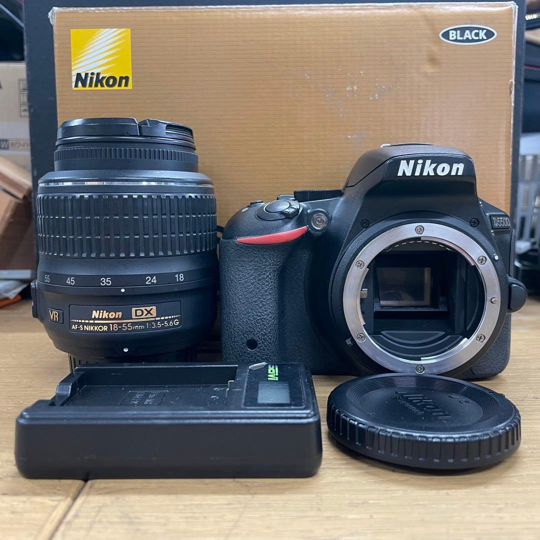 動作品 Nikon D5500 18-55mm VR レンズセット 一眼レフ