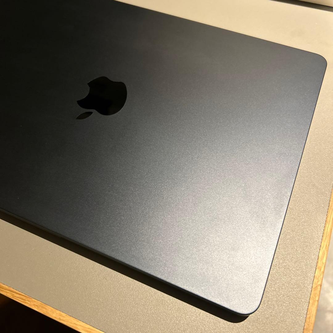 MacBook Air 13インチ M2 ミッドナイト