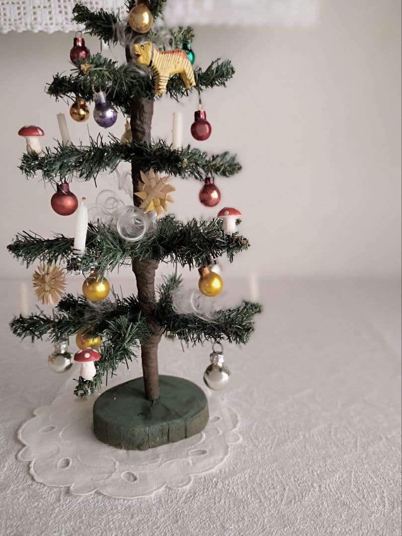 * antique ❀ キュートなオーナメント達と 本物のキャンドル * ツリー