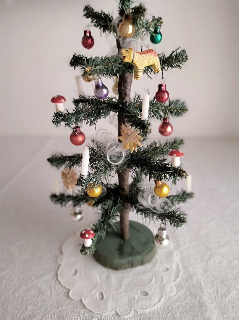 * antique ❀ キュートなオーナメント達と 本物のキャンドル * ツリー