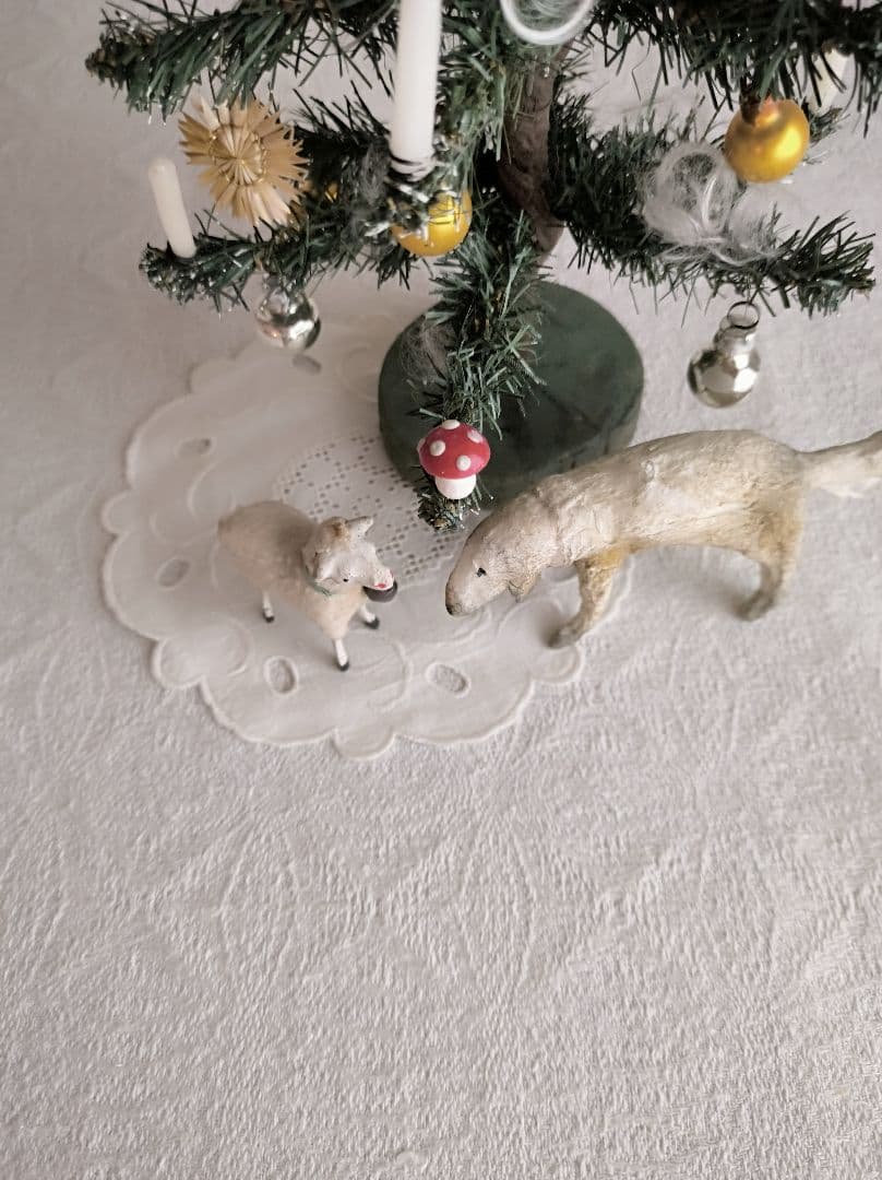 * antique ❀ キュートなオーナメント達と 本物のキャンドル * ツリー