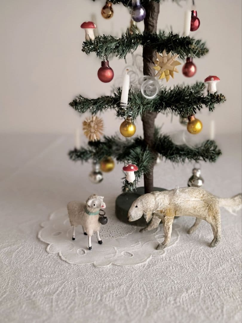 * antique ❀ キュートなオーナメント達と 本物のキャンドル * ツリー