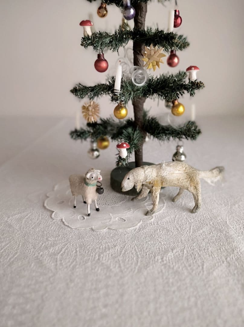 * antique ❀ キュートなオーナメント達と 本物のキャンドル * ツリー