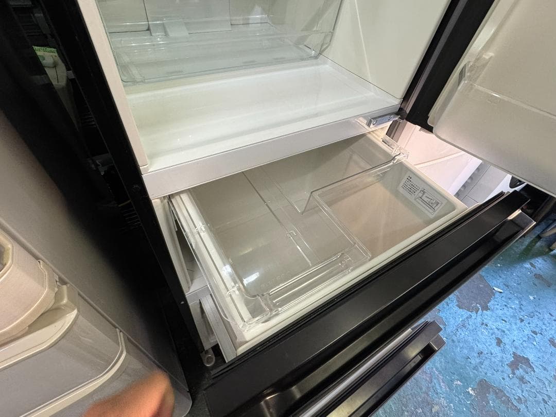 Hisense ハイセンス 冷蔵庫 282L HR-G2801BR 2020年